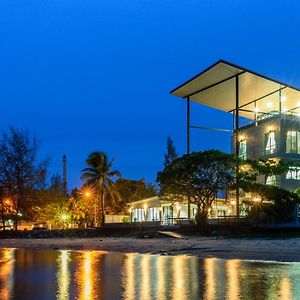 Aownoi Bay Resort
